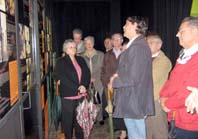La Coordinadora d'Avis visita l'exposició Cerdanyola en procés