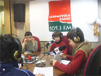 Alumnes de tres col.legis realitzen programes a Cerdanyola Ràdio