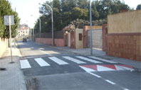 Passos elevats per reduir la velocitat a Bellaterra