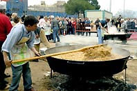 Les IV Jornades Populars de les Fontetes reparteixen 3.500 racions de migues