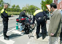 La policia local realitza 29 controls de sonometria a motos dins de l'Operació Teranyina