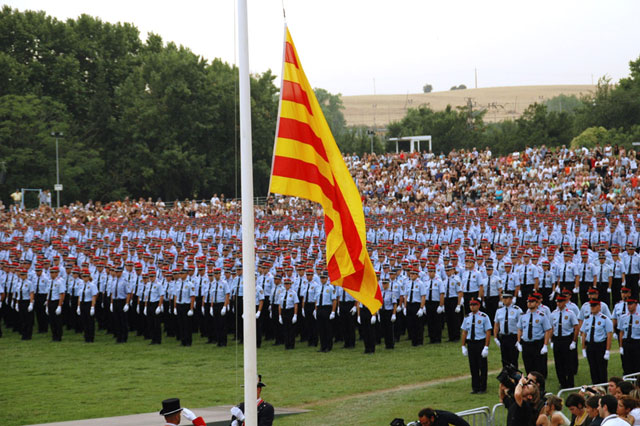 Agents de la Policia Local de Cerdanyola acaben el curs a l’Escola de Policia de Mollet