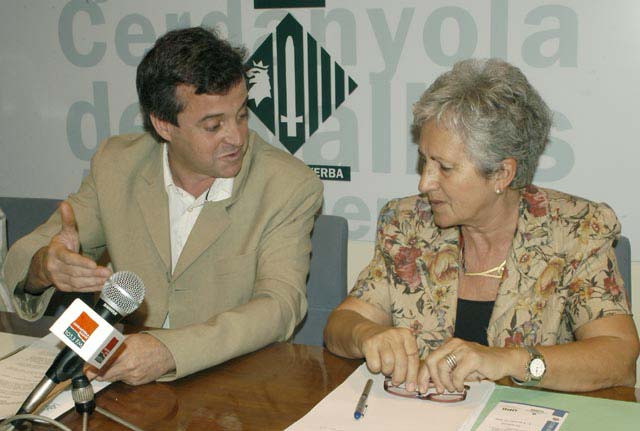 Ajuntament i UAB signen un conveni  de col.laboració per posar en marxa el programa 'Immigració i Universitat'