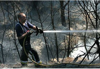 Els agents rurals detenen el presumpte autor de 23 incendis a l'àrea de Bellaterra