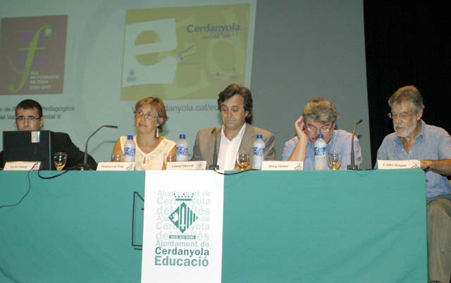 Ajuntament i Generalitat presenten a l'Ateneu les activitats del Cerdanyola Educa 2006-07 i el Pla de Formació de Zona per al professorat