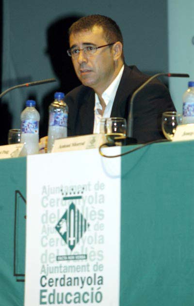 El sociòleg Xavier Bonal parla de l’escola inclusiva durant la presentació del Cerdanyola Educa i el Pla de Formació de Zona