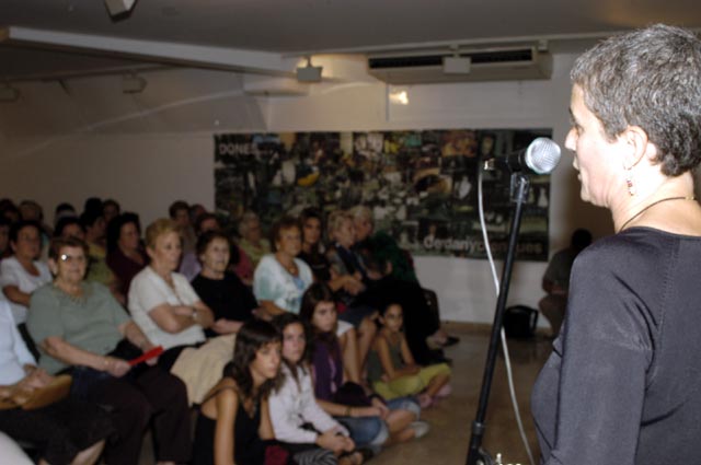 Amb sabates pròpies, la contribució de les dones anònimes a la conquesta de drets