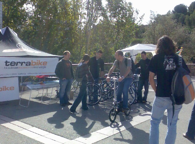 El campus de la UAB celebra el Dia de la Bicicleta