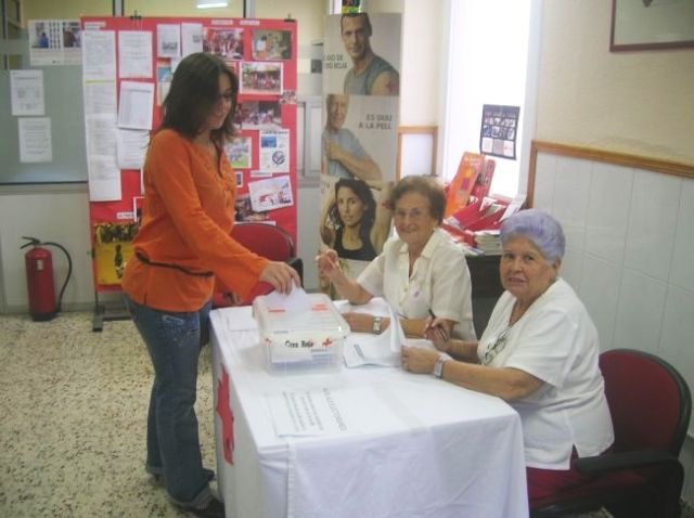 Normalitat a la jornada electoral de la Creu Roja
