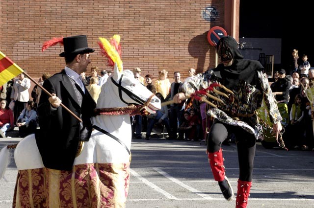 El mercat de Serraparera fa 32 anys amb una festa al carrer