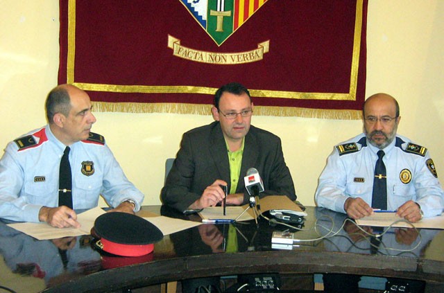 Un operatiu de seguretat ciutadana aquest Nadal permet visualitzar al carrer la col.laboració entre la Policia Local i els Mossos d'Esquadra