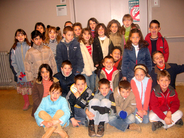 Alumnes del CEIP Carles Buïgas visiten els estudis de Cerdanyola Ràdio