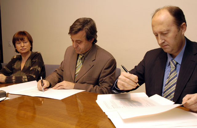 L'Ajuntament signa un conveni de col.laboració pel patrocini del futur Museu de Ca n'Oliver