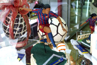 Els pingüins de 'Happy feet', els cotxes de 'Cars' i el Barça, estrelles de les mones de Pasqua