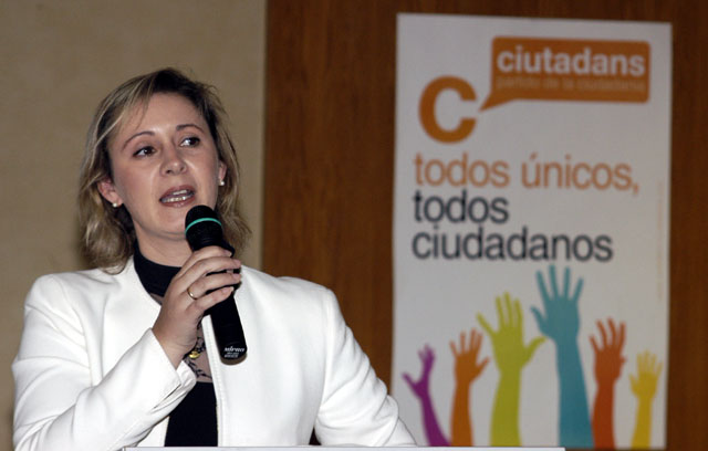 María Valle serà la número 14 de les llistes de Ciutadans al Congrès i Luis Hernándes serà candidat al Senat