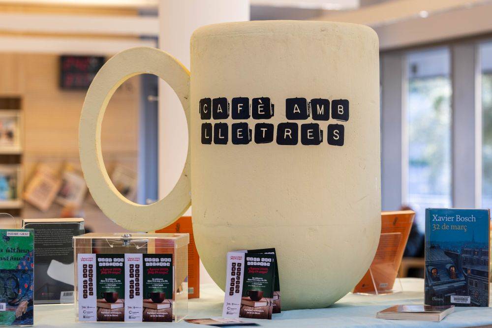 El Cafè amb Lletres celebra 18 anys de literatura i tertúlia