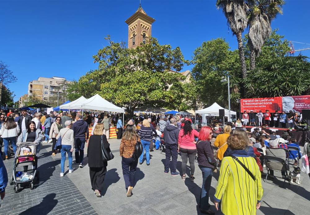 Les entitats viuen Sant Jordi revifant les arrels amb el poble