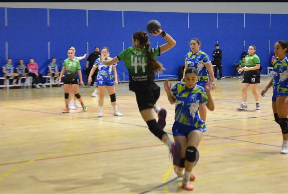 El CH Cerdanyola femení cau amb dignitat davant un Castelldefels molt sòlid en un duel marcat per la defensa visitant (18–25)