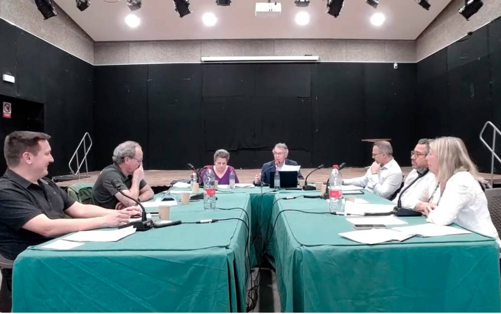 La tensió segueix marcant el debat del plenari de l’EMD de Bellaterra