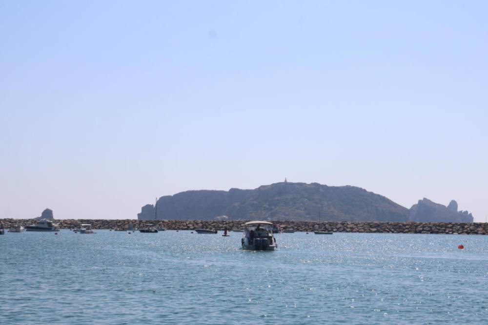 Rescaten una família de Cerdanyola d’un naufragi prop de les Illes Medes