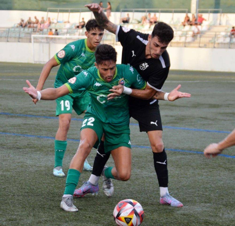 El  Cerdanyola FC,  molt renovat,  iniciarà una nova  temporada en Segona Divisió