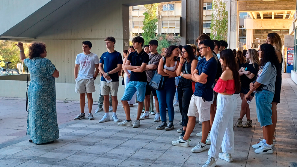 La UAB dona la benvinguda al nou alumnat amb sessions d'acollida als seus centres