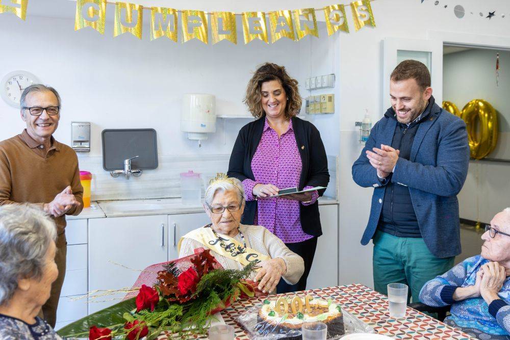 Homenatge a la centenària Raquel García González