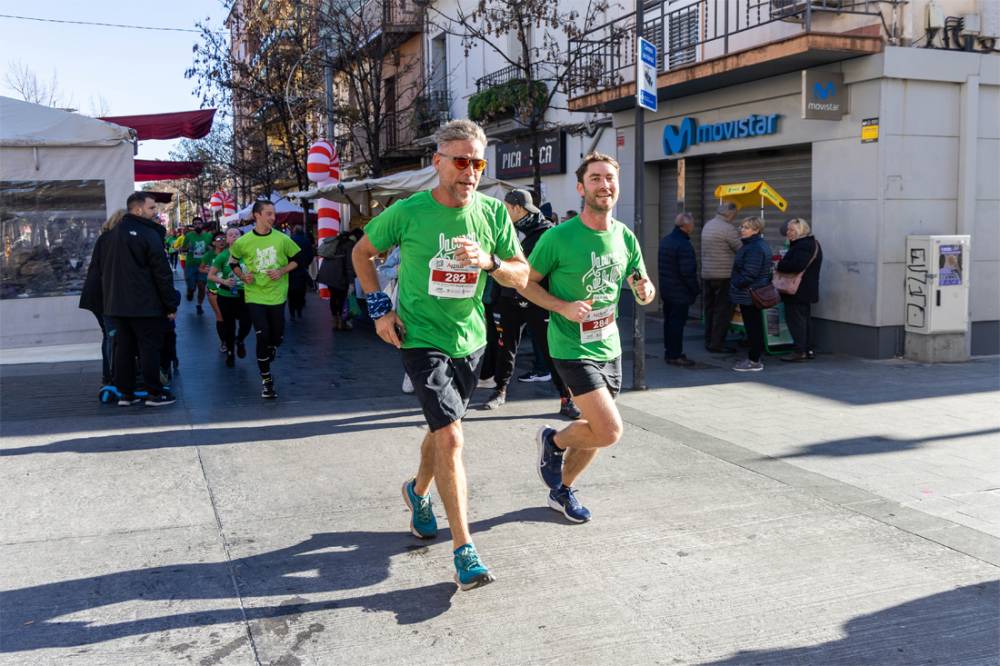 Més de 1.000 participants a una Cursa de la UAB que guanyen Arnau Seguí i Elisa Melilli