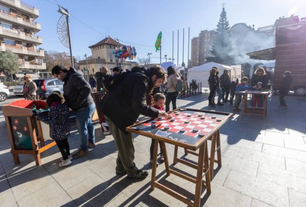 Fira de Nadal a l'entorn de l'Abat Oliba