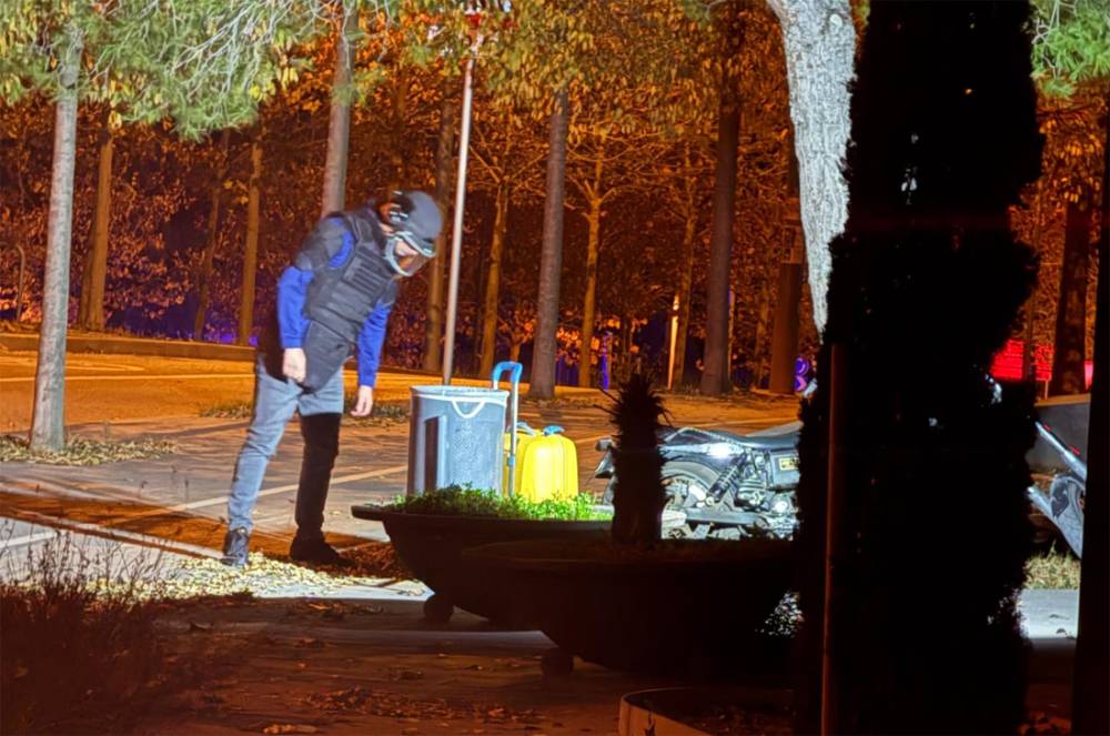 Falsa alarma de bomba per una maleta abandonada al carrer dels Boters
