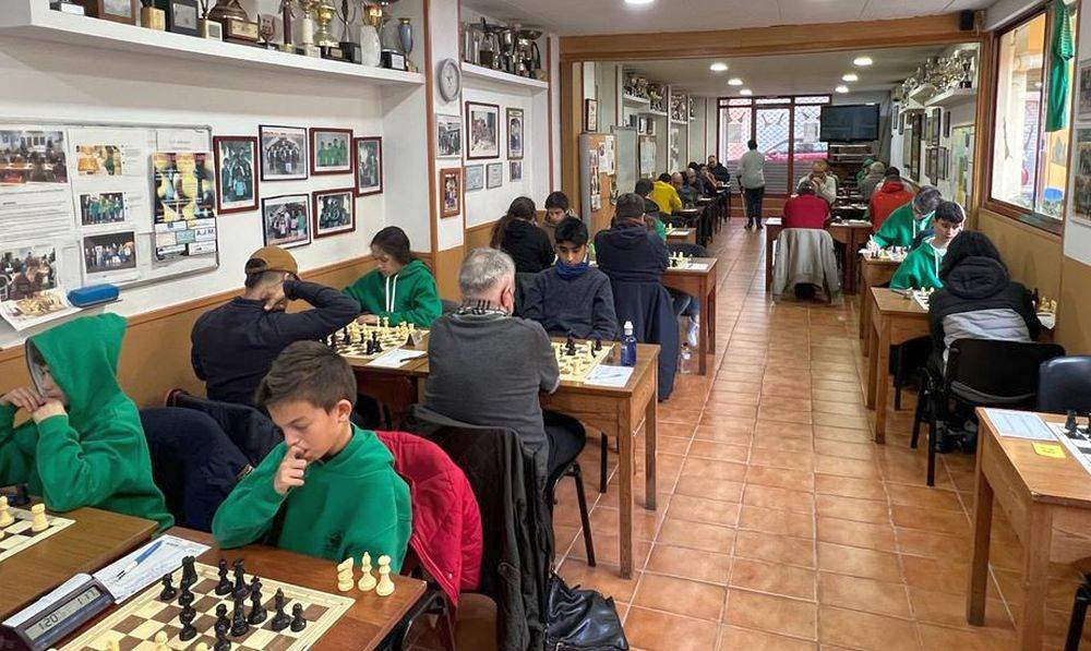 El Cerdanyola d'escacs no pot amb el Barcelona i cau per 2 a 8