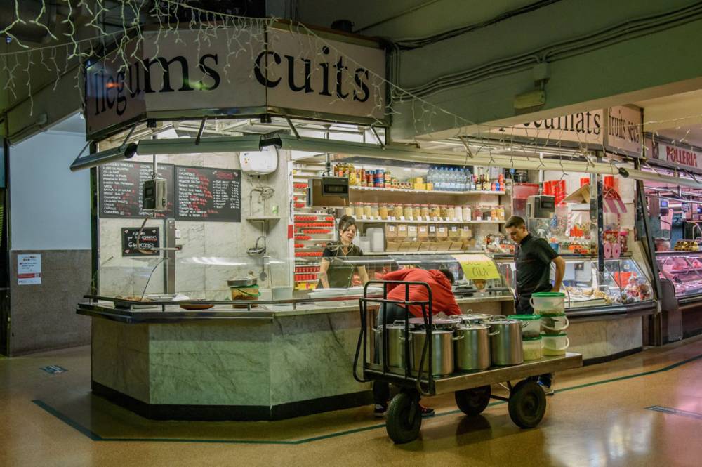 El mercat de Fontetes mostra les seves interioritats en la mostra Per tu de l’Afocer