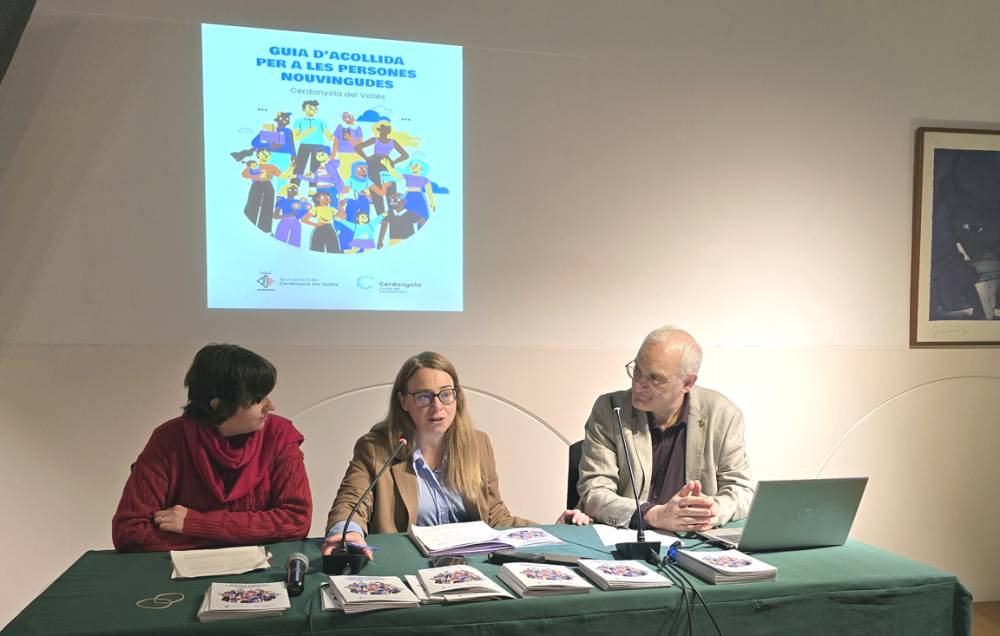 Una guia recull tots els serveis i recursos d’acollida a persones nouvingudes