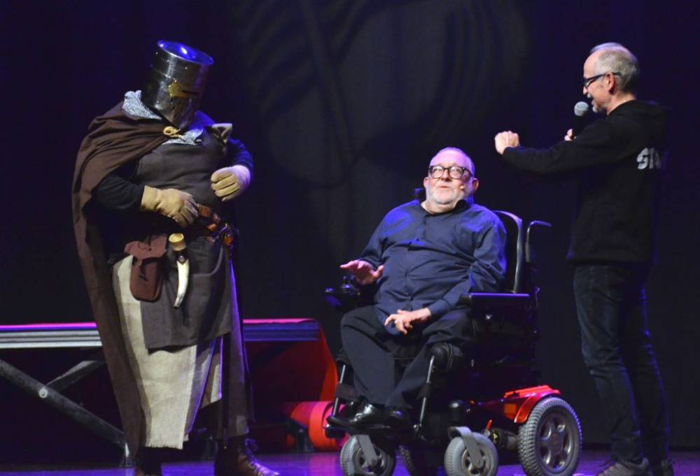 FEM Monòlegs arriba per posar somriures al rostre i a l'ànima