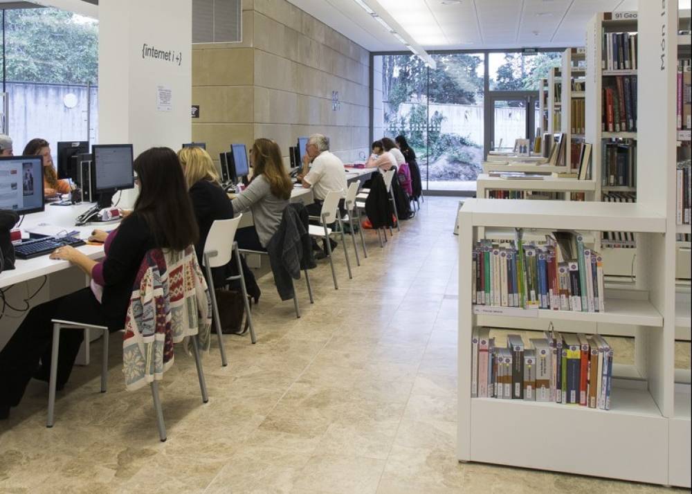 Els visitants de la Biblioteca Central augmenten un 36% durant 2022