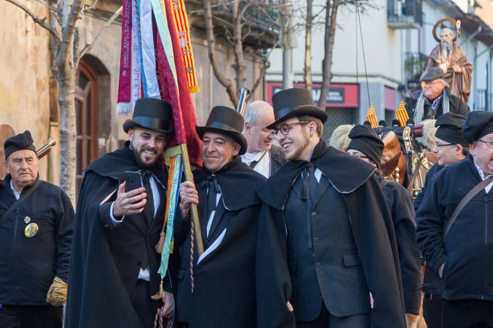 El Pas de Banderes obre aquest vespre els actes dels Tres Tombs 2023