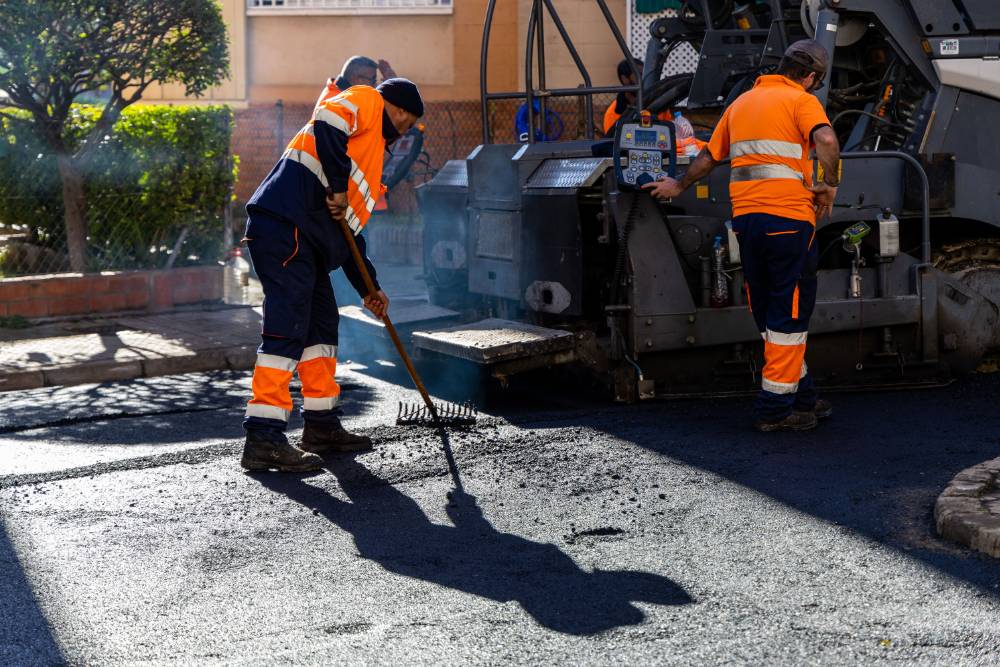 Continuen els treballs de la segona fase del Pla d’Asfaltat de la ciutat