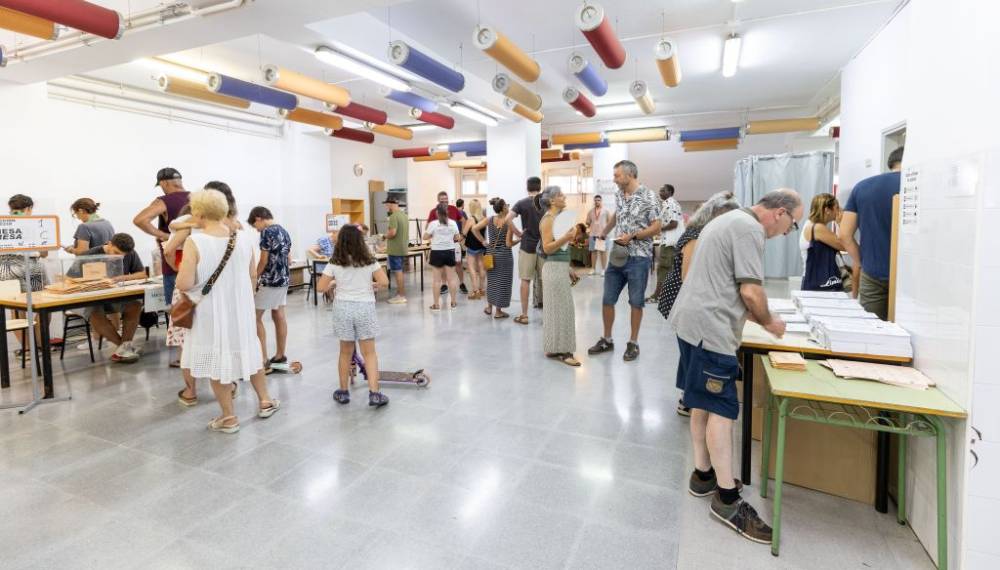 La participació a les Eleccions Generals a les 14 hores es situa a Cerdanyola en el 40,21%