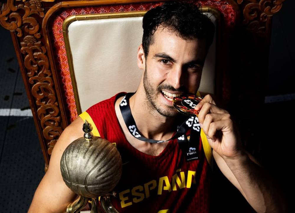 Guim Expósito, campió mundial de bàsquet 3x3 amb Espanya i MVP de la Copa del Món