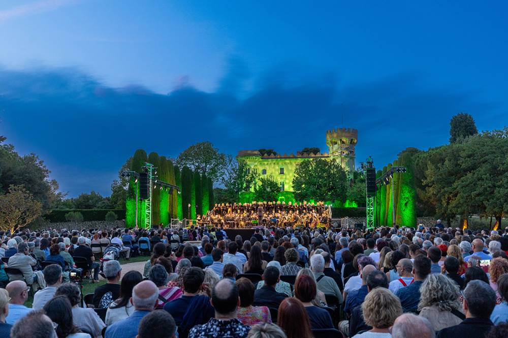 L'AMCV convertirà el Castell en un Cabaret musical