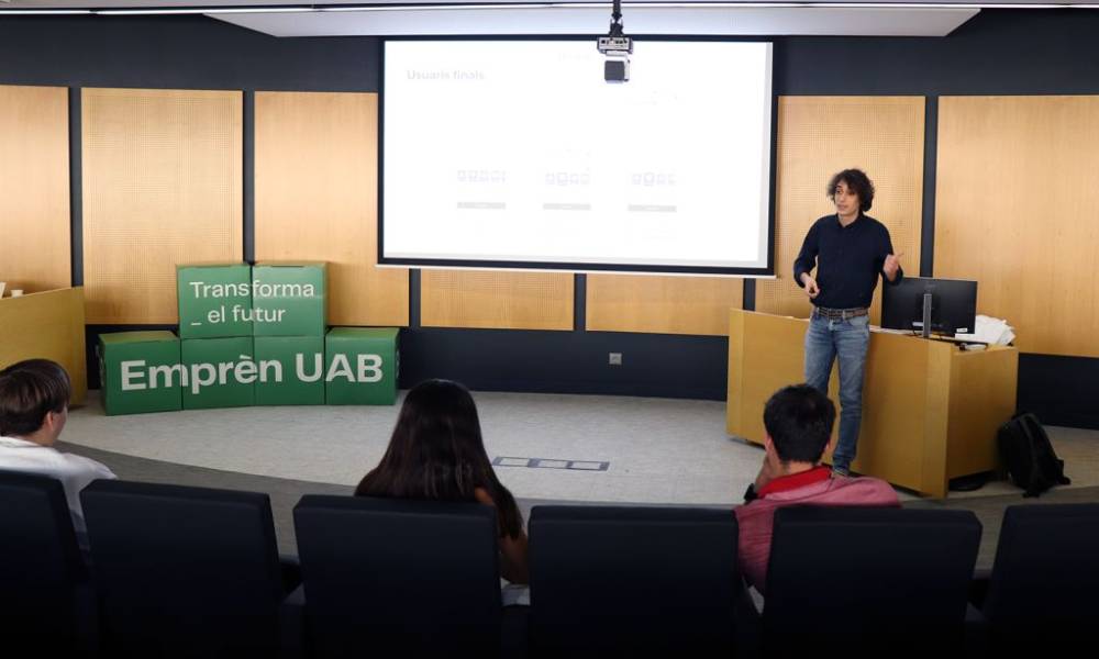 TECOUS, l’start-up de la UAB que transforma els textos legals en informació clara i accessible