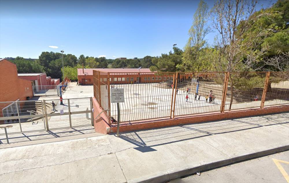 El Ple aixeca un informe suspensiu per poder desamiantar l’escola Bellaterra