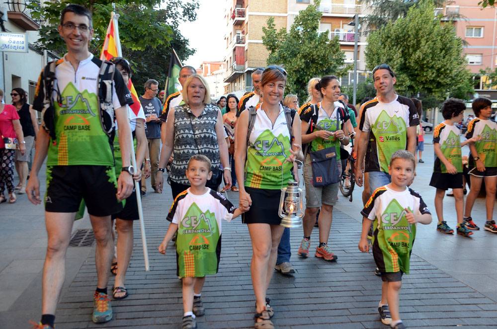 Esportistes del CEM tornaran a portar la Flama del Canigó fins a Cerdanyola