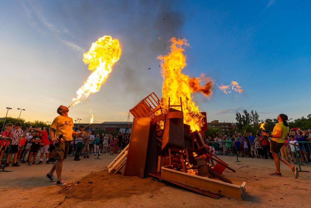 El caliu de la Revetlla de Sant Joan s'acosta