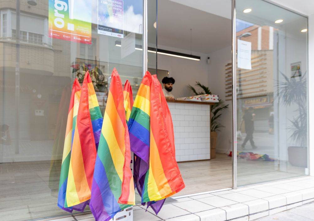 El comerç local se suma a la campanya 'Cerdanyola té orgull!'
