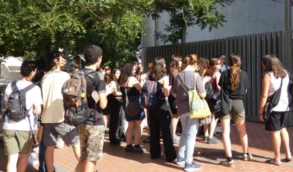 Concentració de suport a les tres estudiants citades a declarar per les protestes en defensa la universitat pública