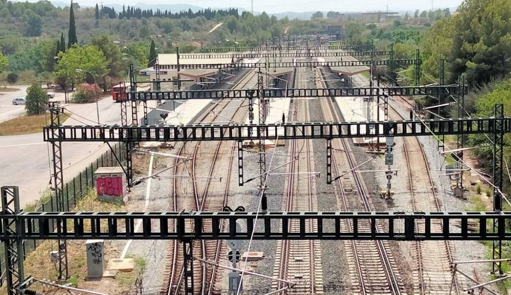 El Ple de juny aprova una moció demanant l'ampliació de les freqüències de pas dels trens de la línia R8