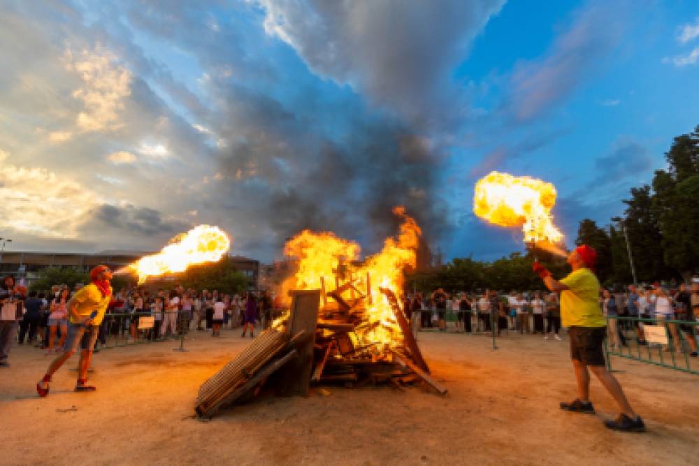 Cerdanyola es prepara per celebrar la revetlla de Sant Joan