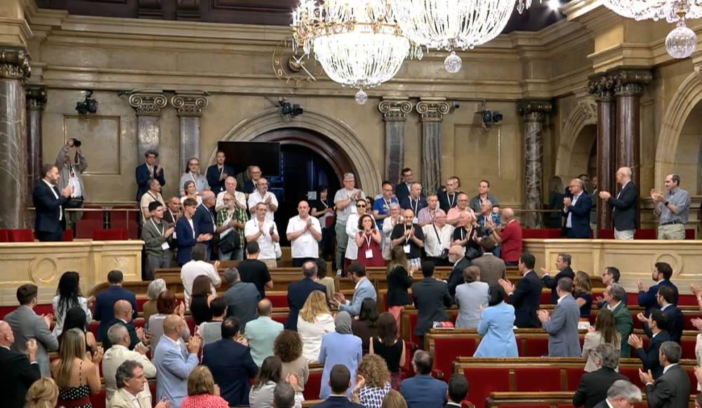 El Parlament aprova per unanimitat la llei per a l'erradicació de l'amiant