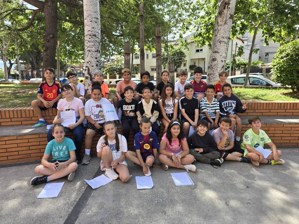Programes escolars. Classe dels Científics i les Científiques de l'Escola Municipal La Sínia